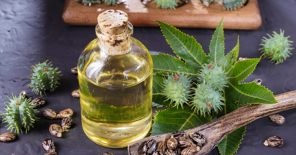 how to make eyelashes grow back faster (naturally, with products)