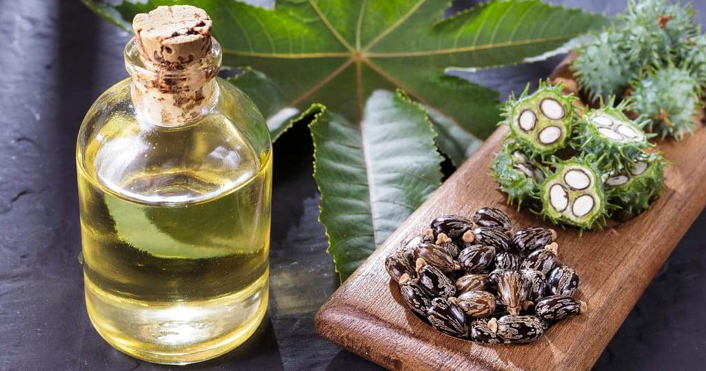 Castor oil for sagging skin