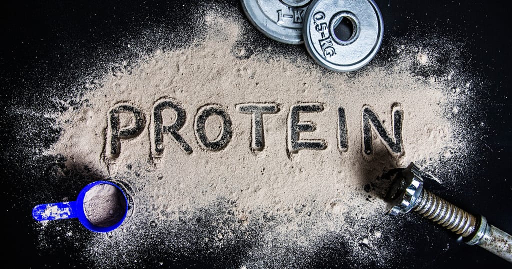 Casein protein for fat loss Fast-digesting protein powder for weight loss Meal replacement protein shakes for weight loss