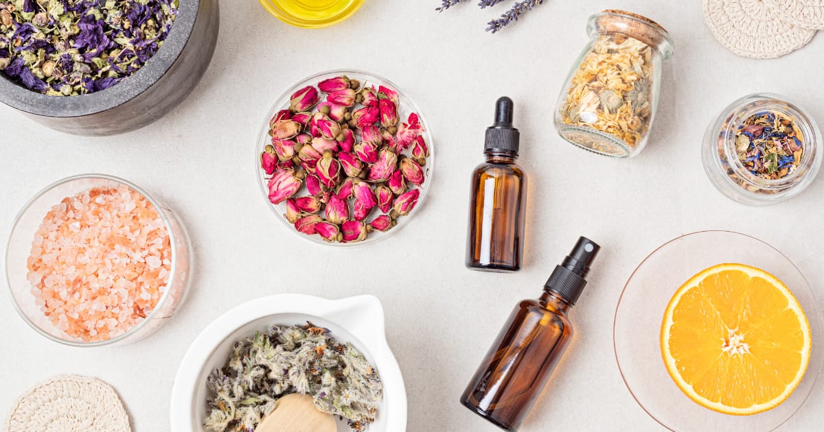 Retinol Gel vs. Cream