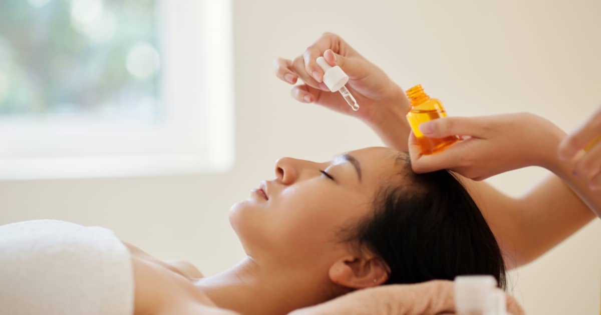 castor oil for nighttime skincare routine