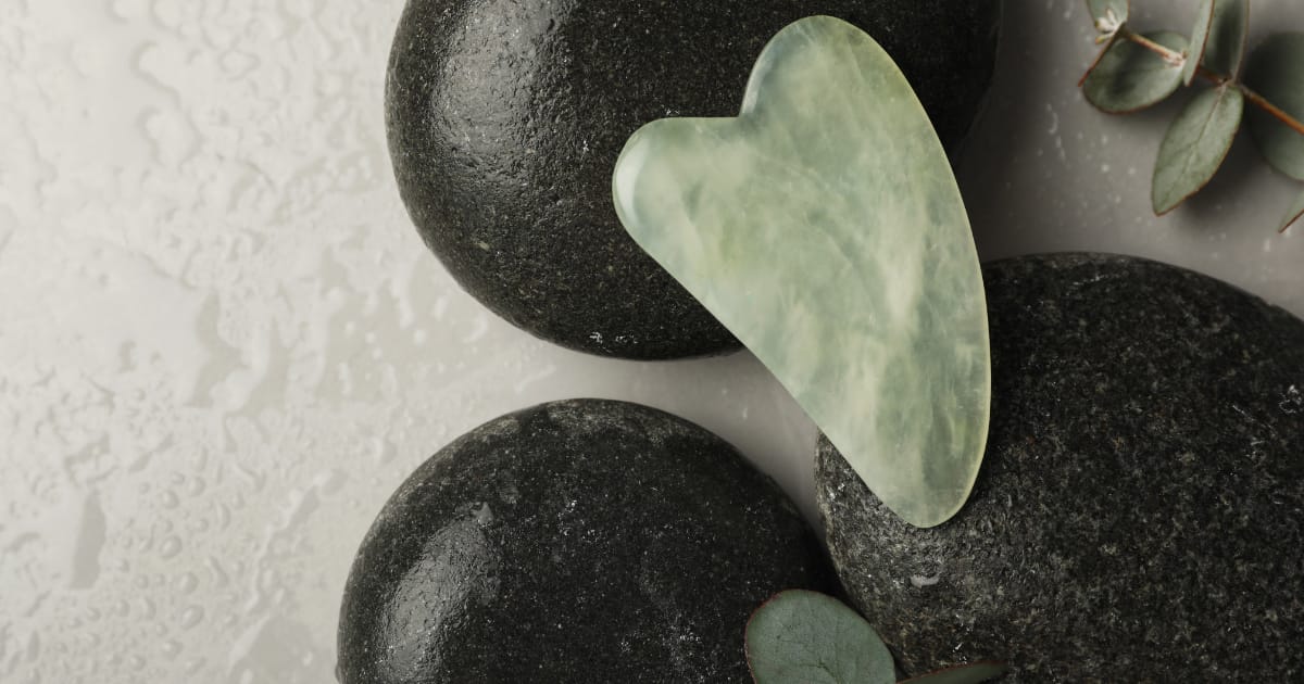 how to use Jamaican black castor oil for hair growth & Gua sha